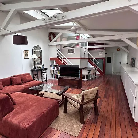 Atypical Loft In The Heart Of The Marais Daire